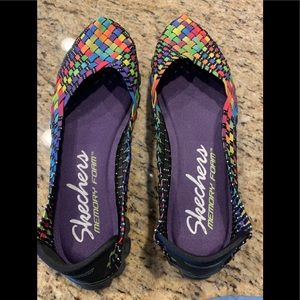 Sketchers mesh shoes